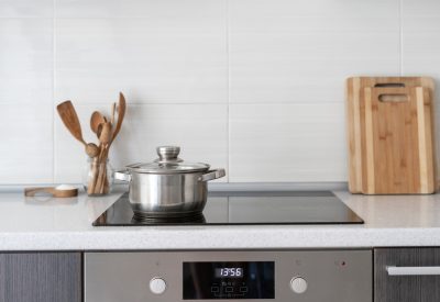 Black,Ceramic,Induction,Stove,With,Timer,On,Control,Panel,And